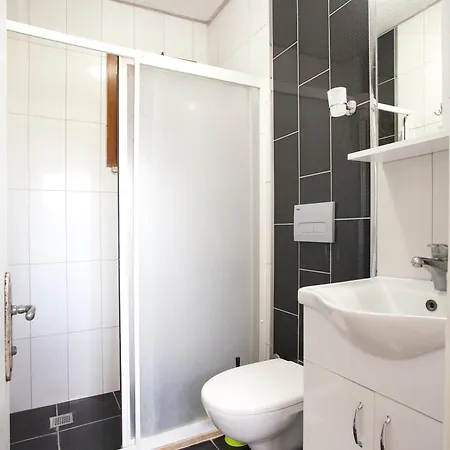 公寓 Flat W Nature View Balcony 1 Min To In *